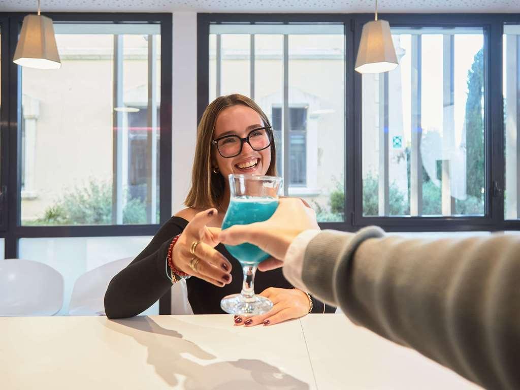 فندق Ibis Styles Montelimar Centre المطعم الصورة
